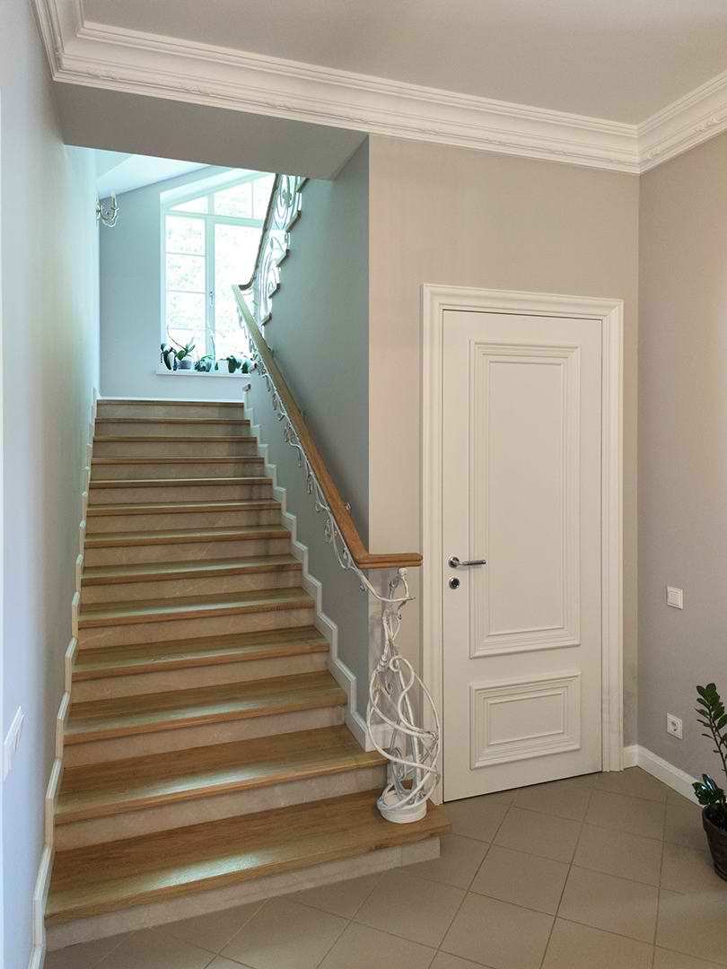 Коттедж в Валерьяново Лестница